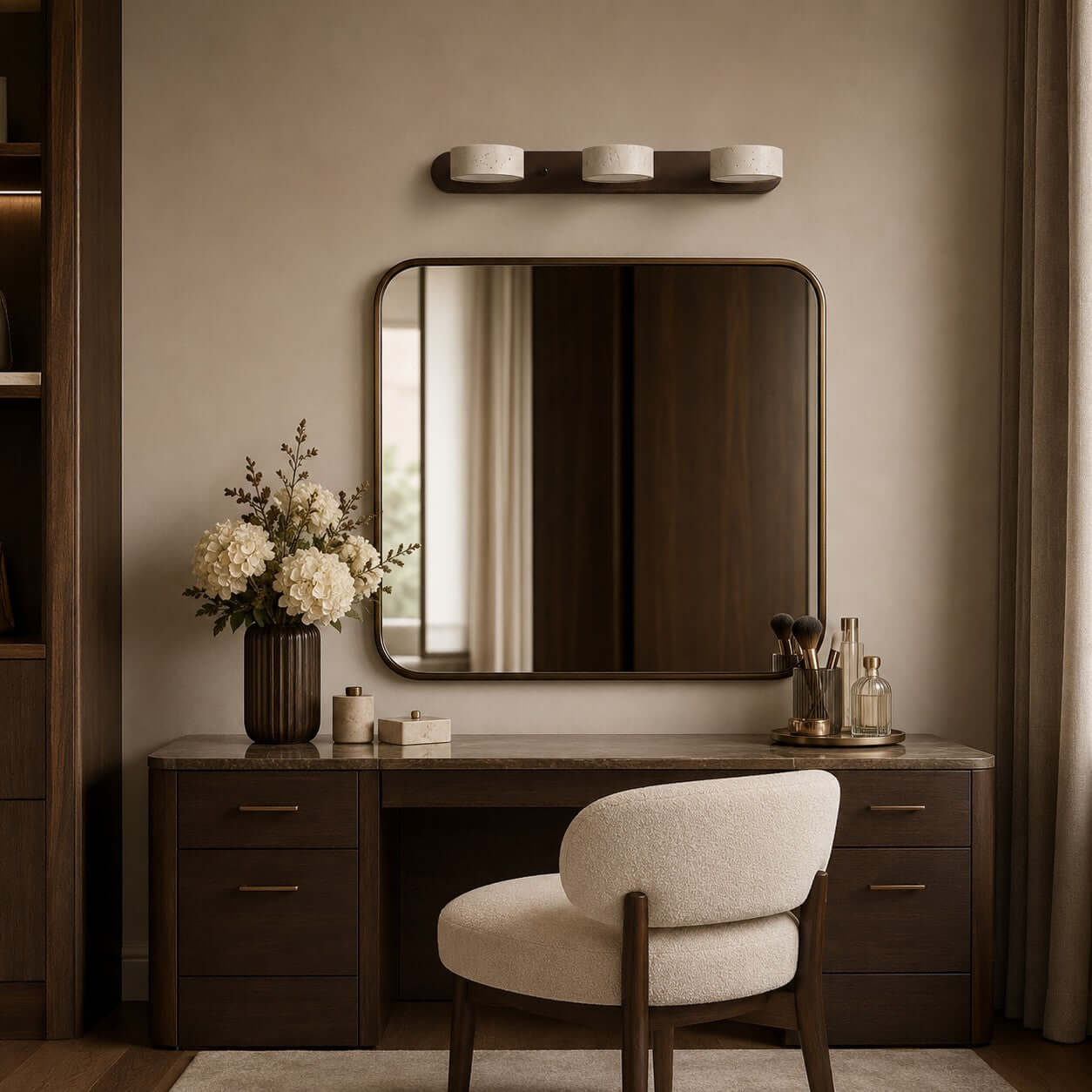 Avenor Vanity Light