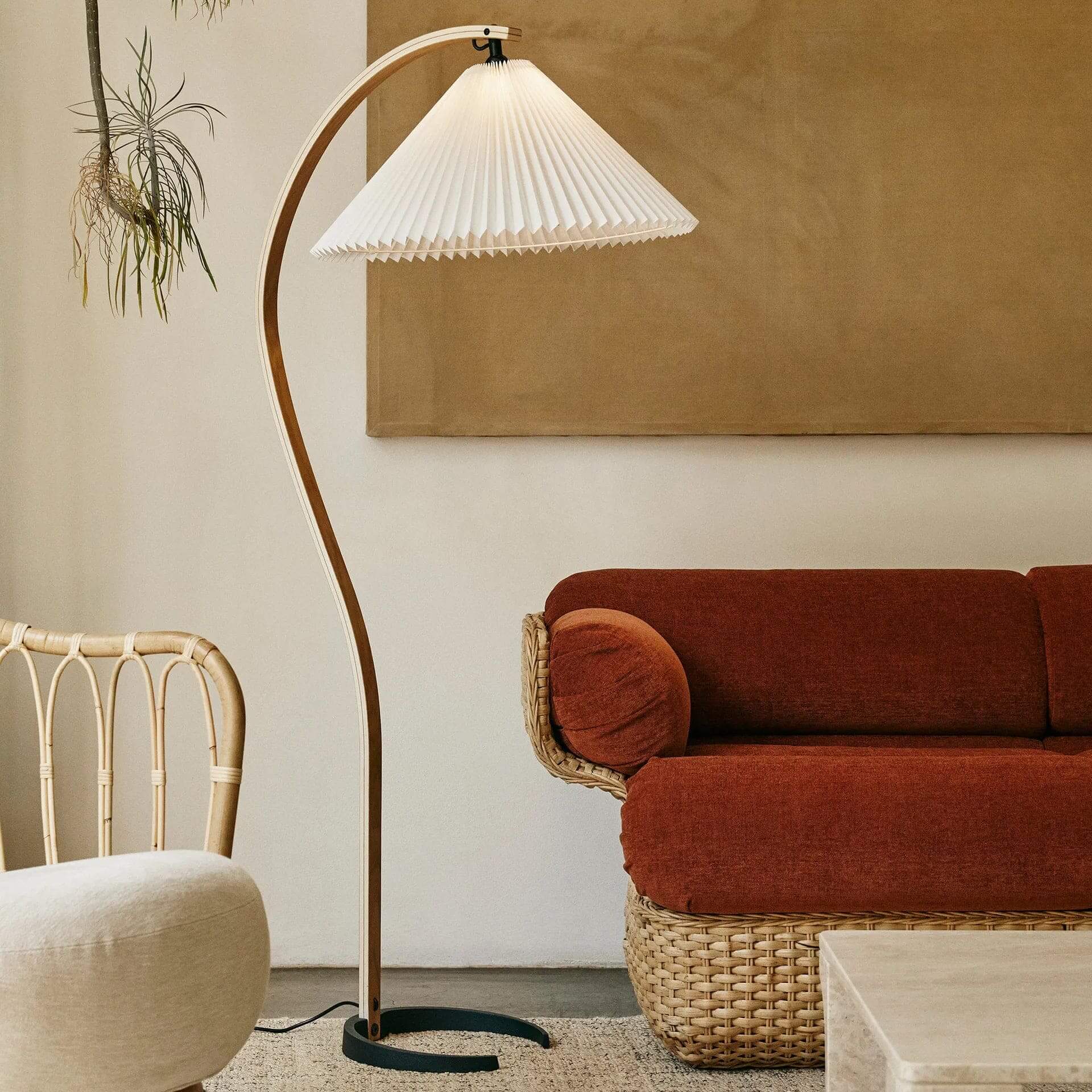 Caprani Floor Lamp - Rossolighting