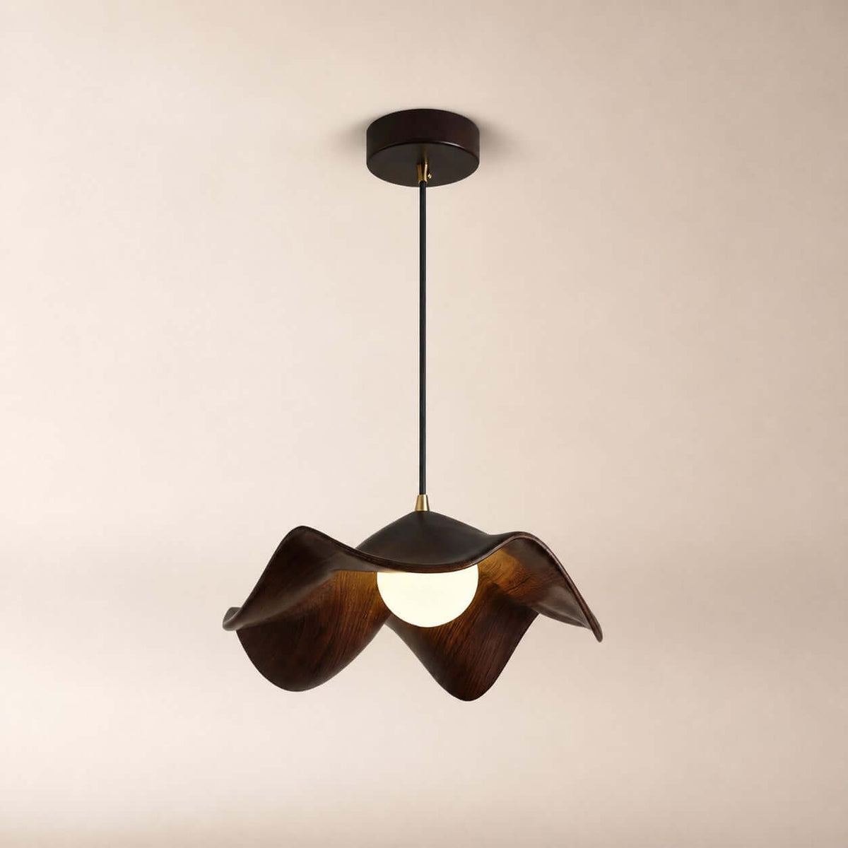 Kelvra Pendant Lamp