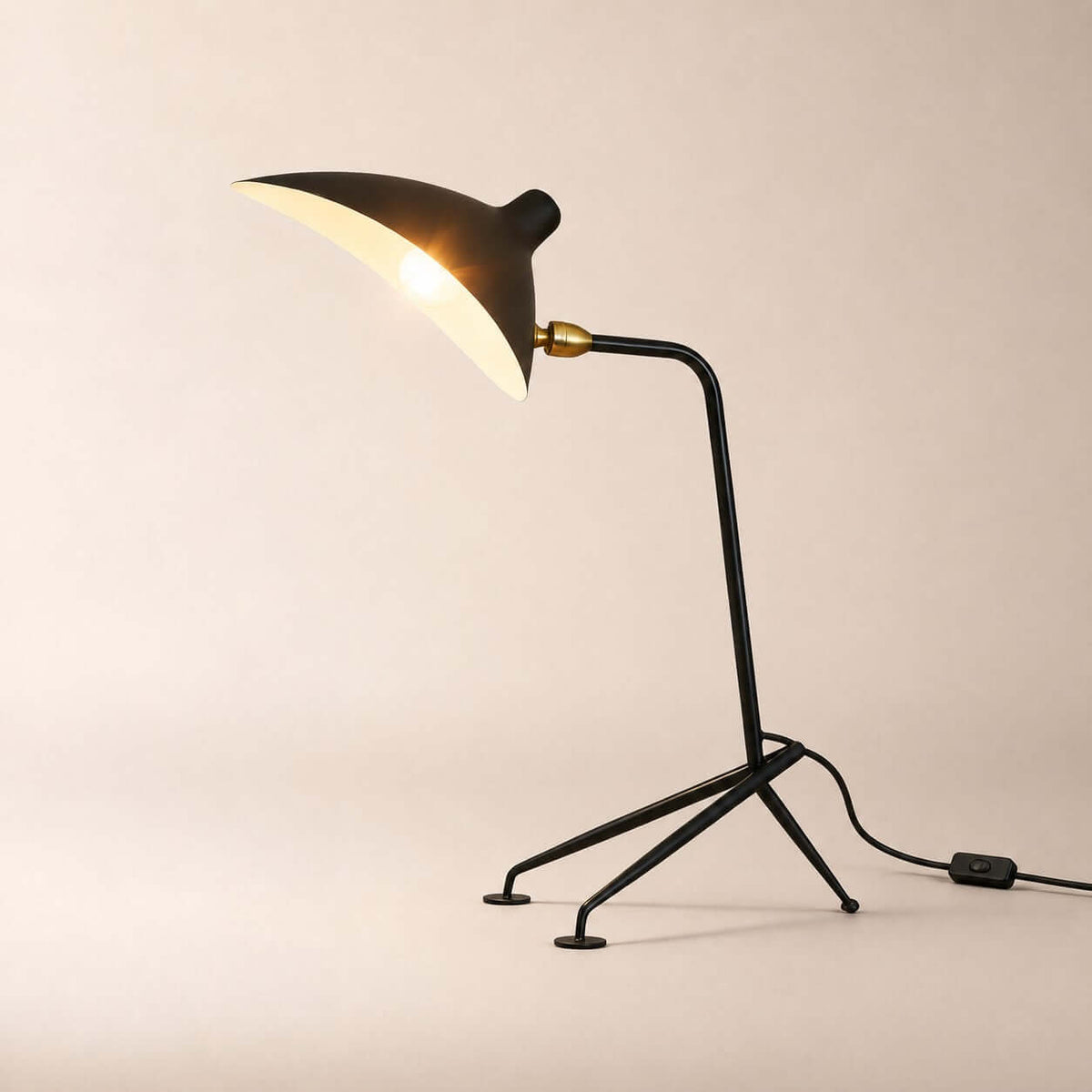 Lunira Table Lamp – Minimal Tripod Table Lamp for Office & Living Room | Rossolighting