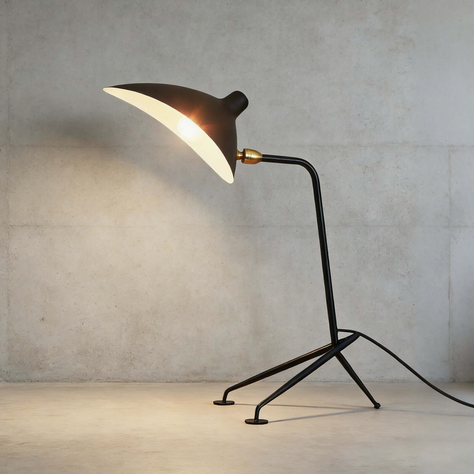 Lunira Table Lamp – Minimal Tripod Table Lamp for Office & Living Room
