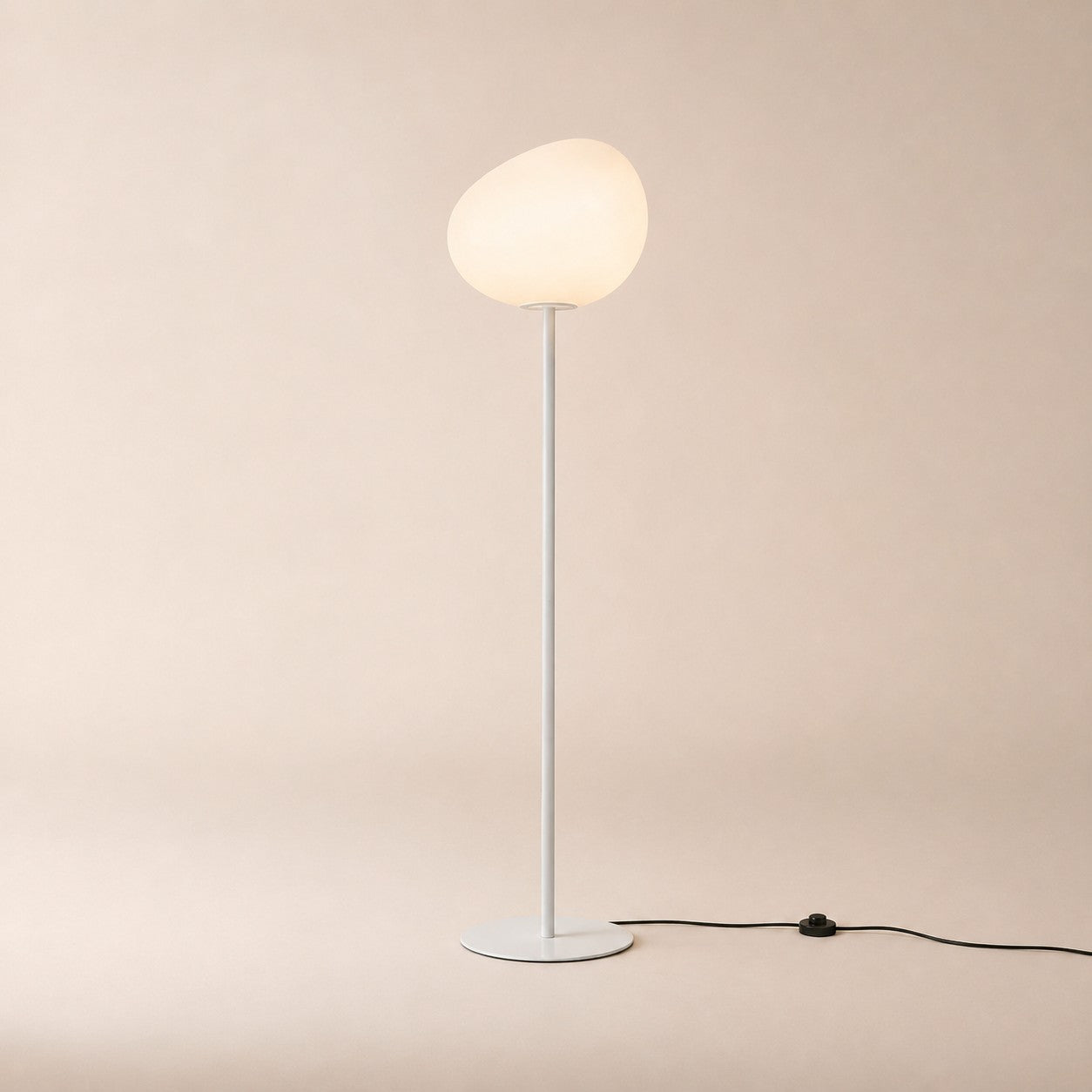 Lunqer Floor Lamp
