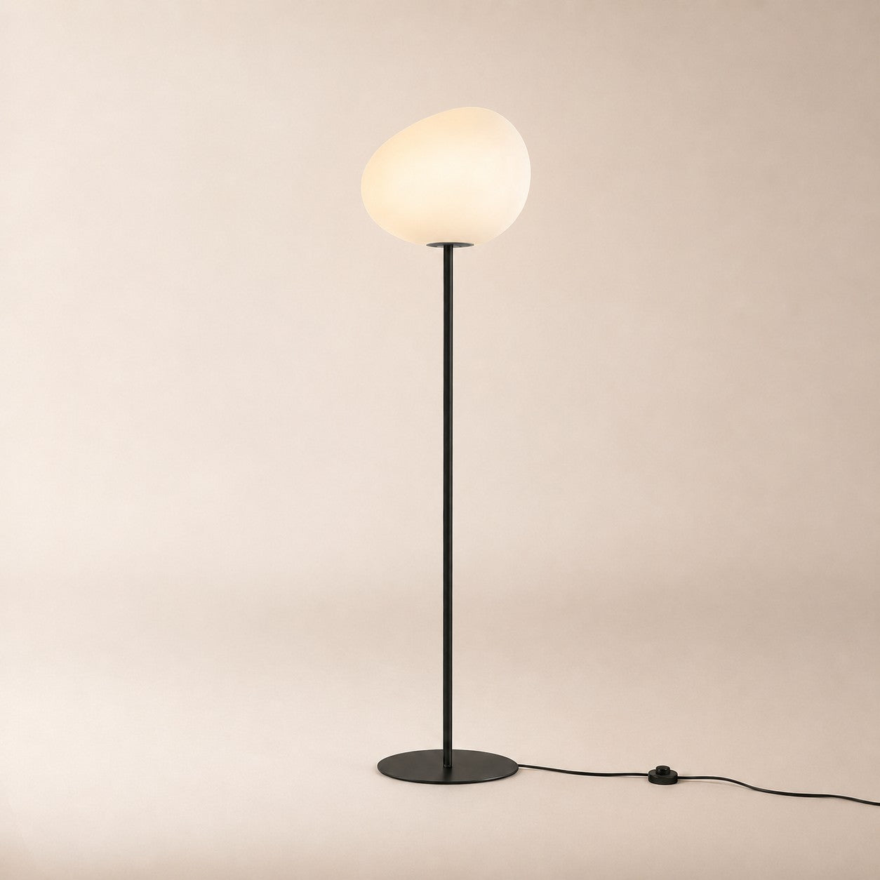 Lunqer Floor Lamp