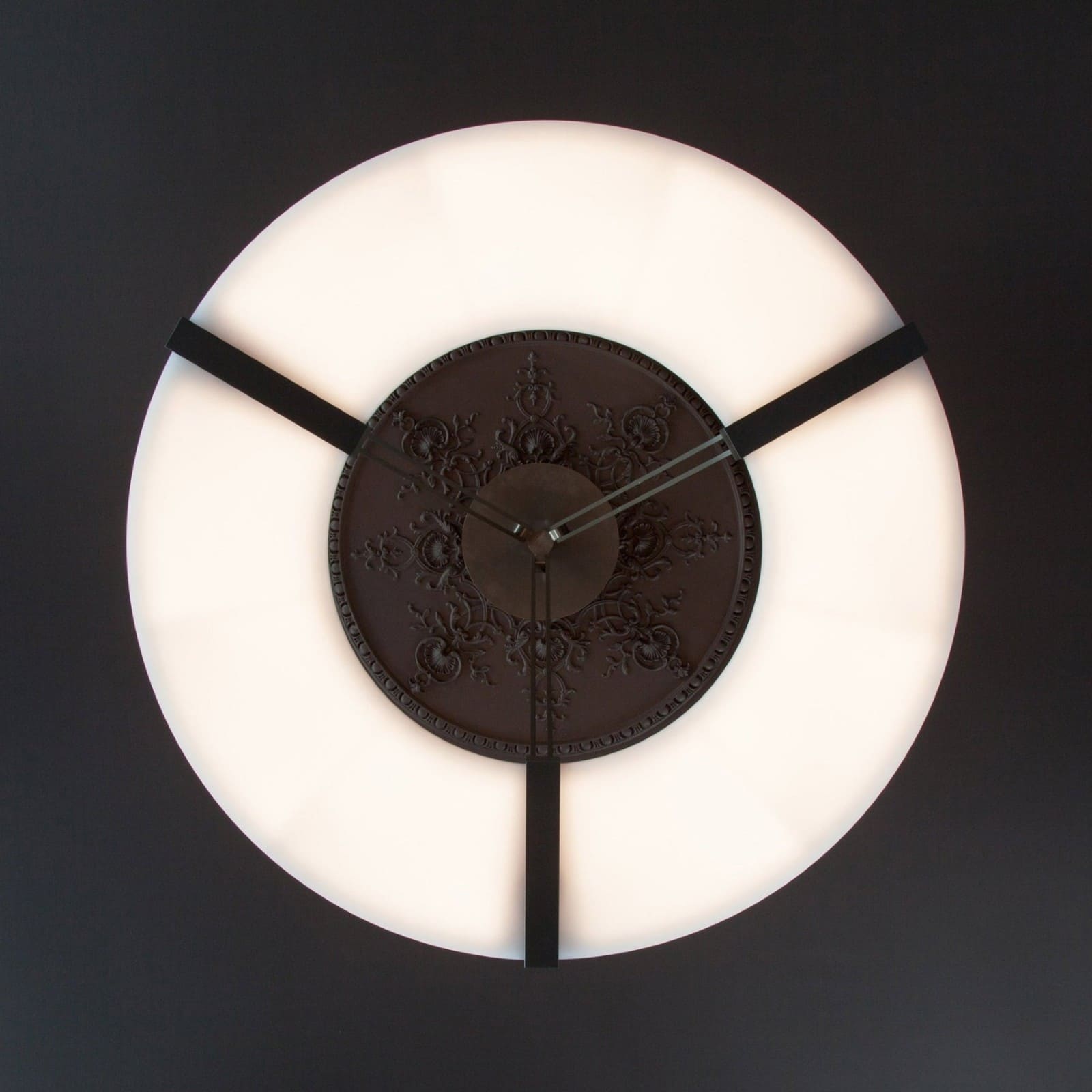 Lyquora Round Alabaster Chandelier for Dining Area | Rossolighting