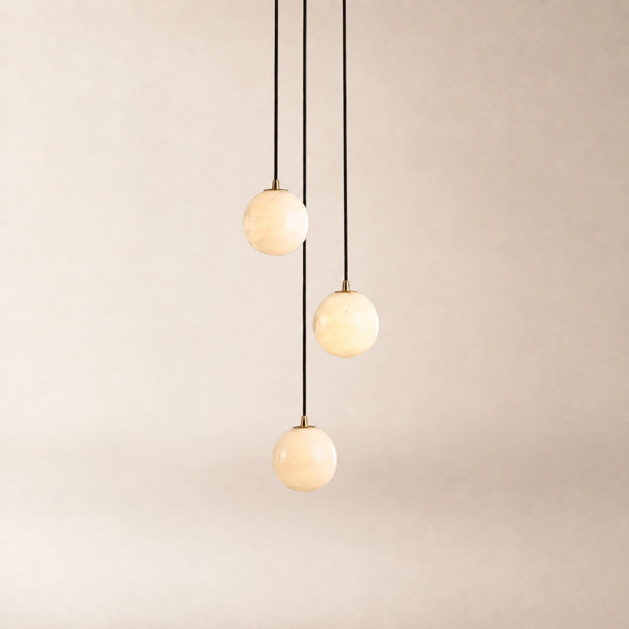 Oquven Chandelier
