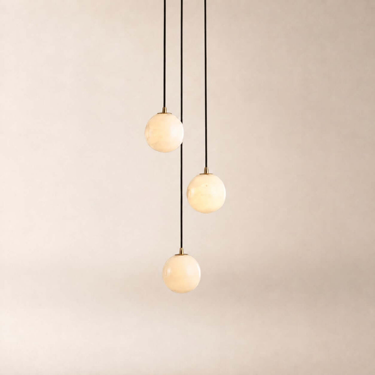 Oquven Chandelier