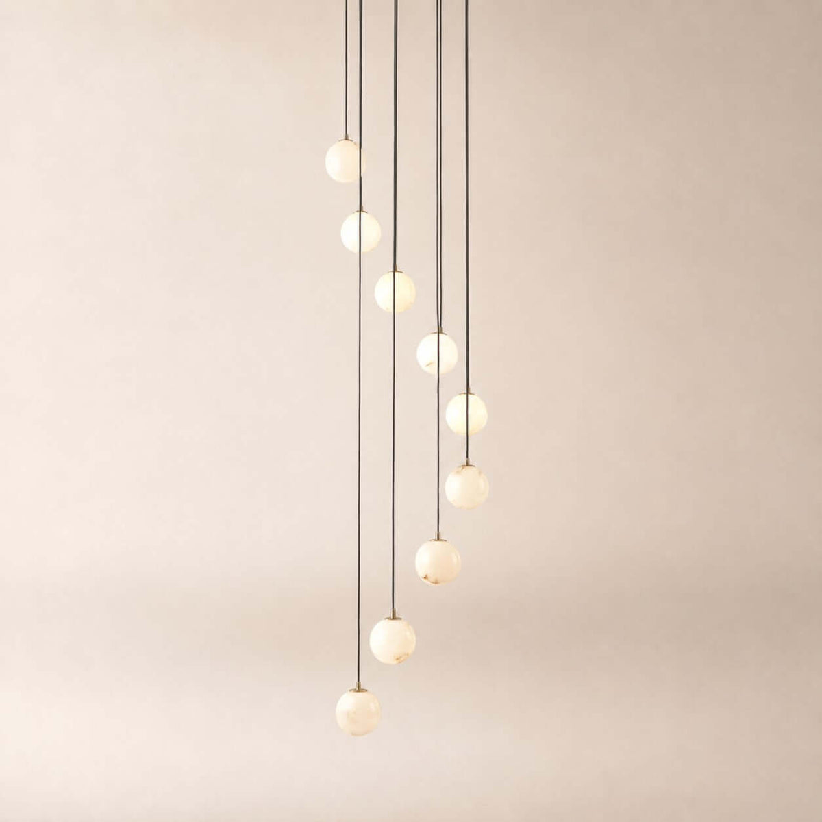 Oquven Chandelier