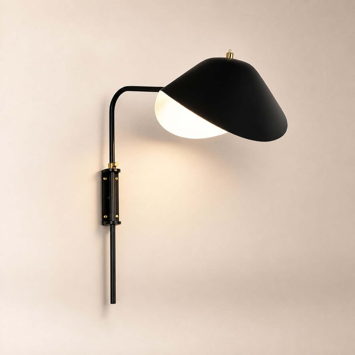 Tivaro Wall Lamp – Wall Mounted Reading Lights with Black Scope | Rossolighting
