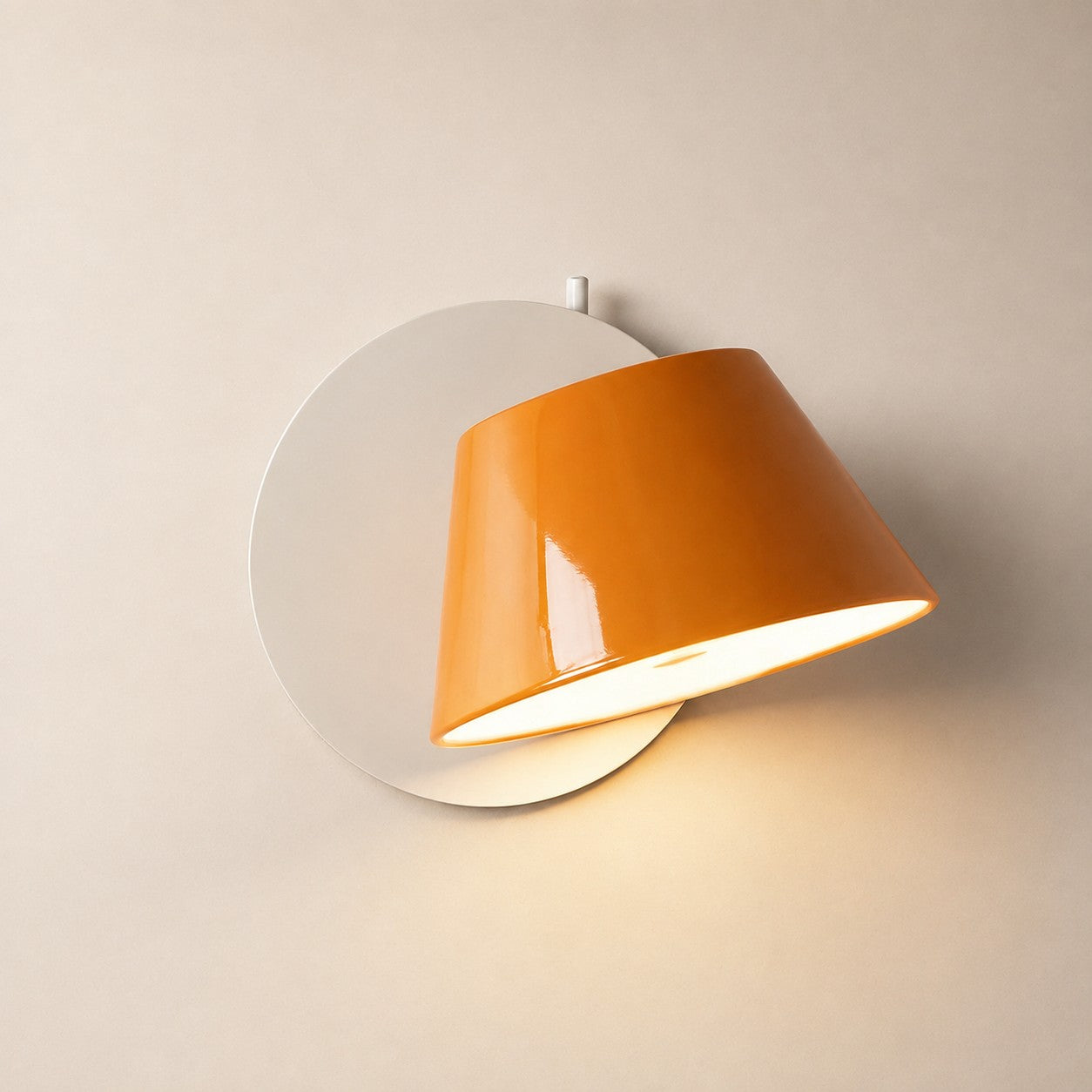 Xavon Wall Lamp – Minimalist Wall Sconce for Indoor Spaces | Rossolighting