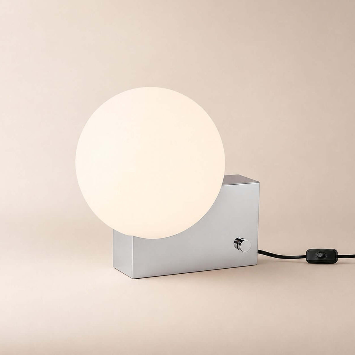 Xivora Table Lamp