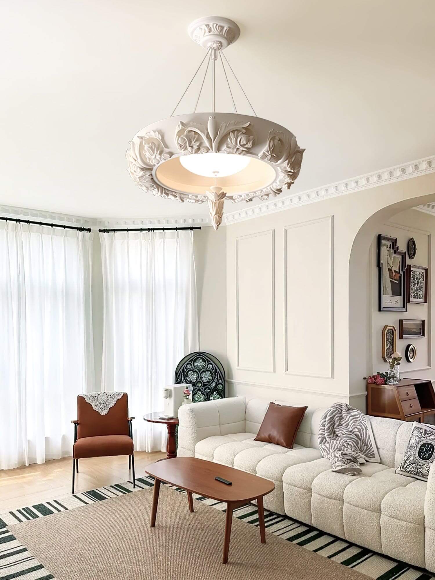 Artistic Carved Chandelier | Rossolighting