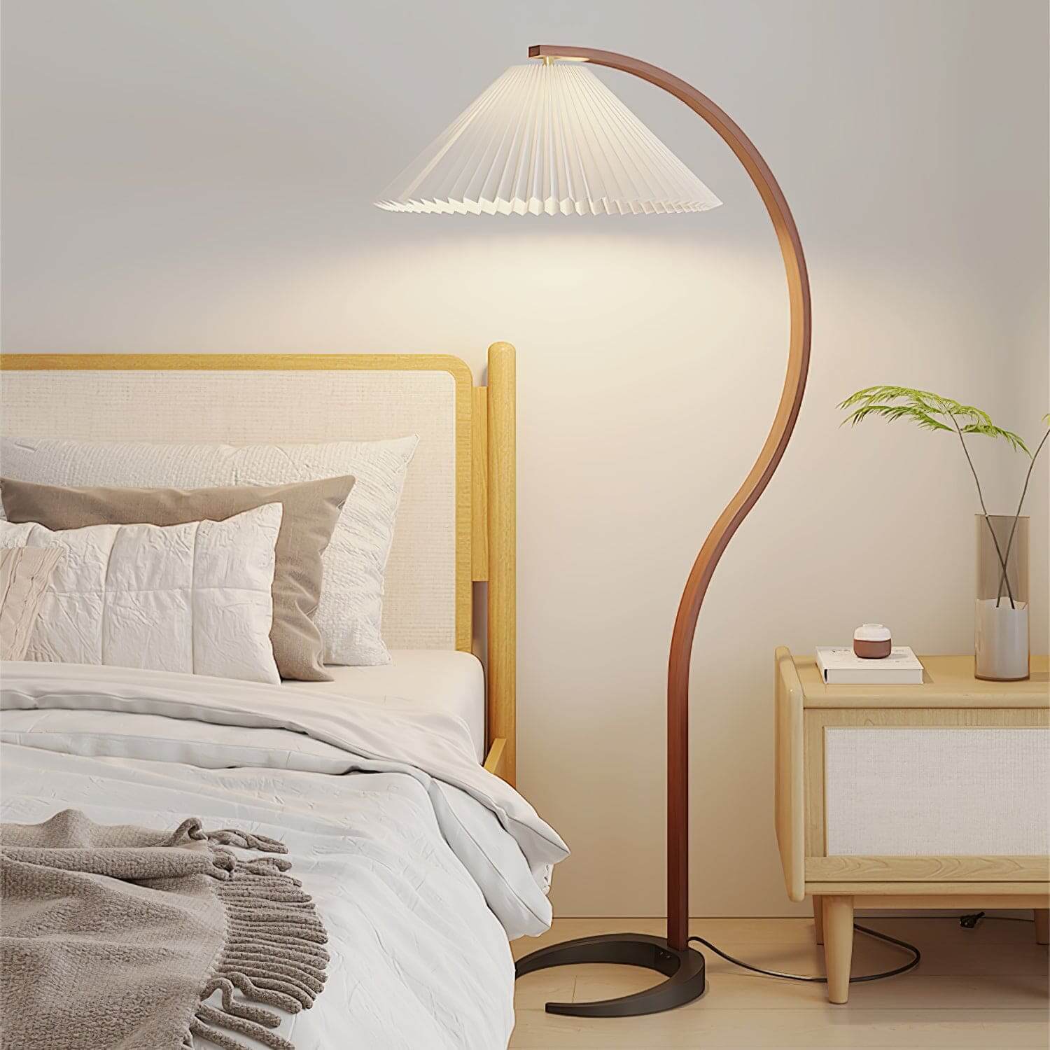 Caprani Floor Lamp - Rossolighting