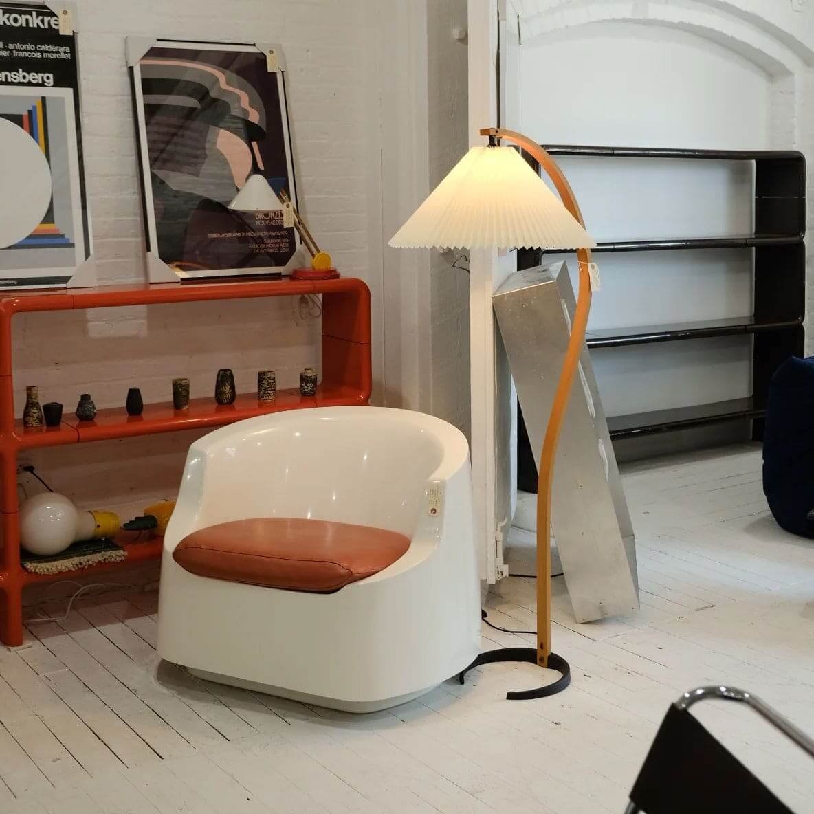 Caprani Floor Lamp - Rossolighting
