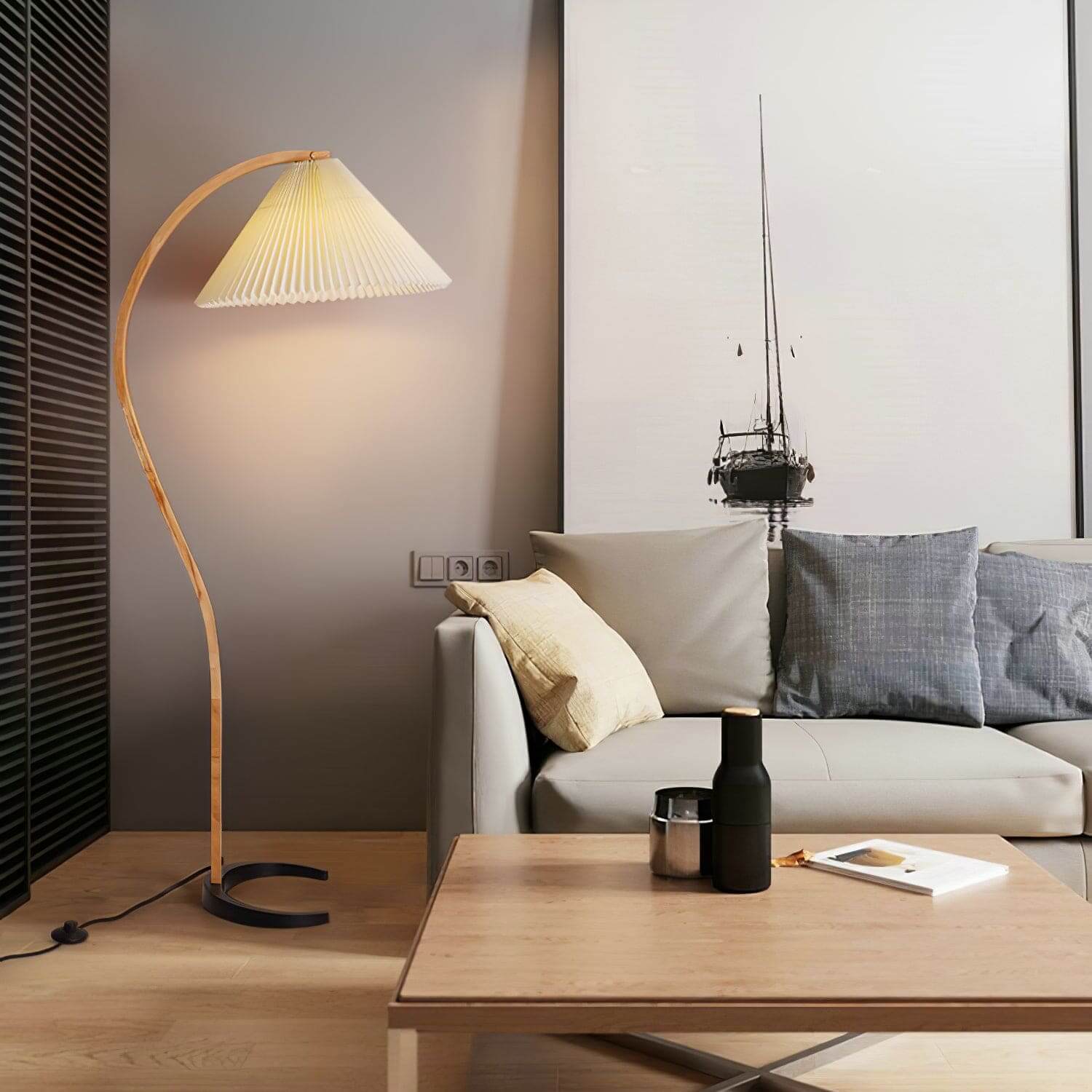 Caprani Floor Lamp - Rossolighting