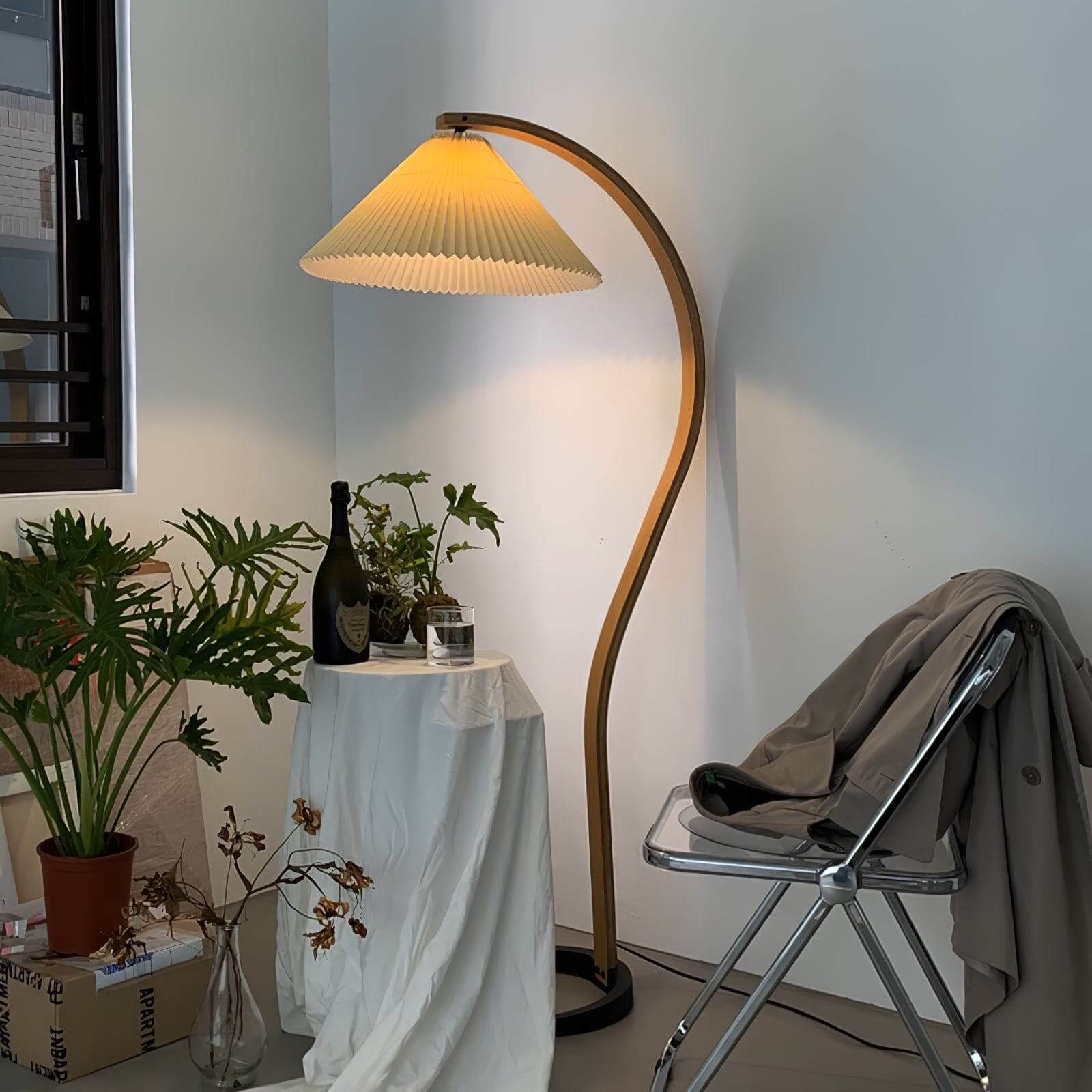 Caprani Floor Lamp - Rossolighting