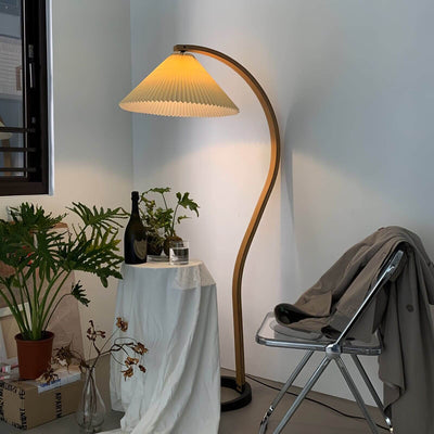 Caprani Floor Lamp - Rossolighting