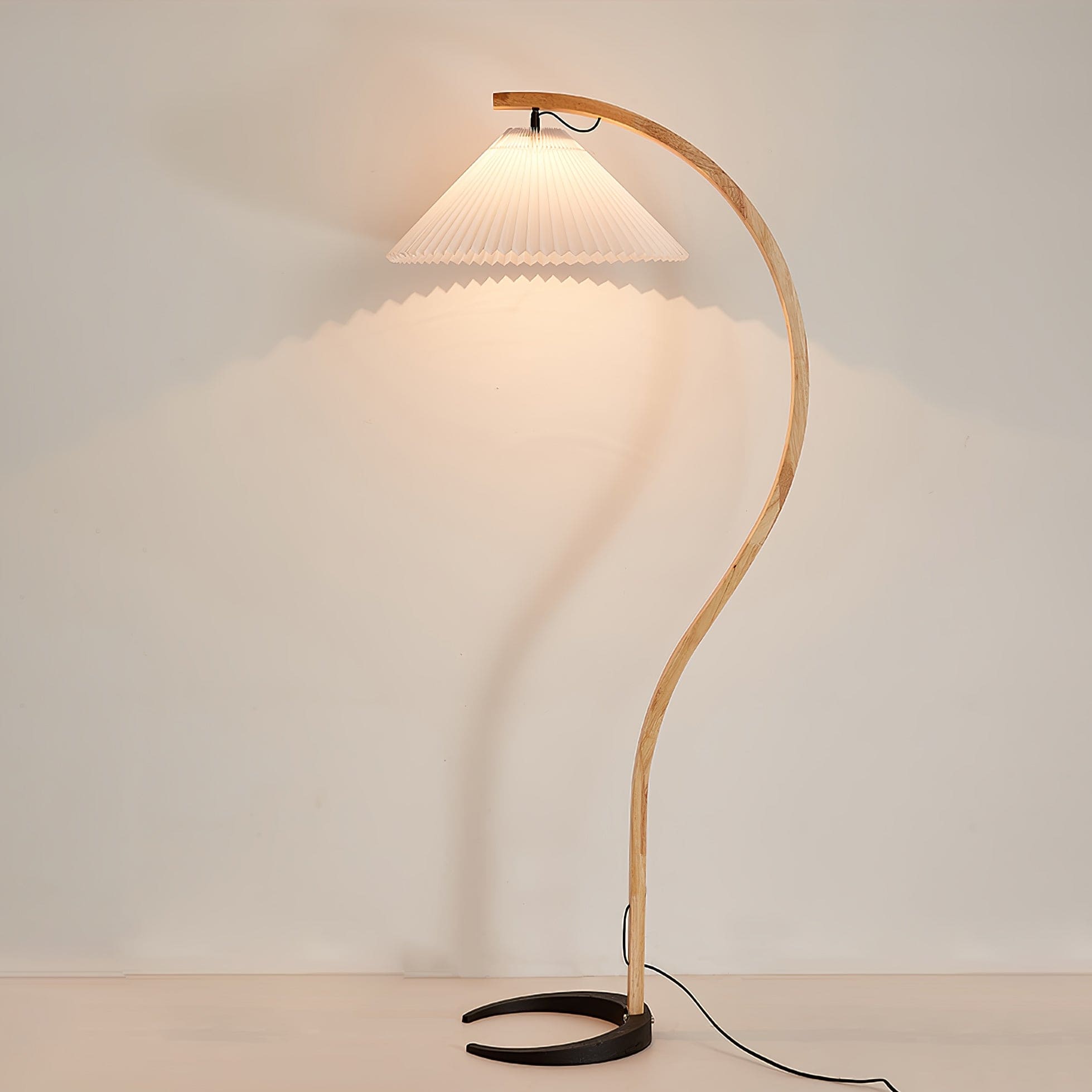 Caprani Floor Lamp - Rossolighting