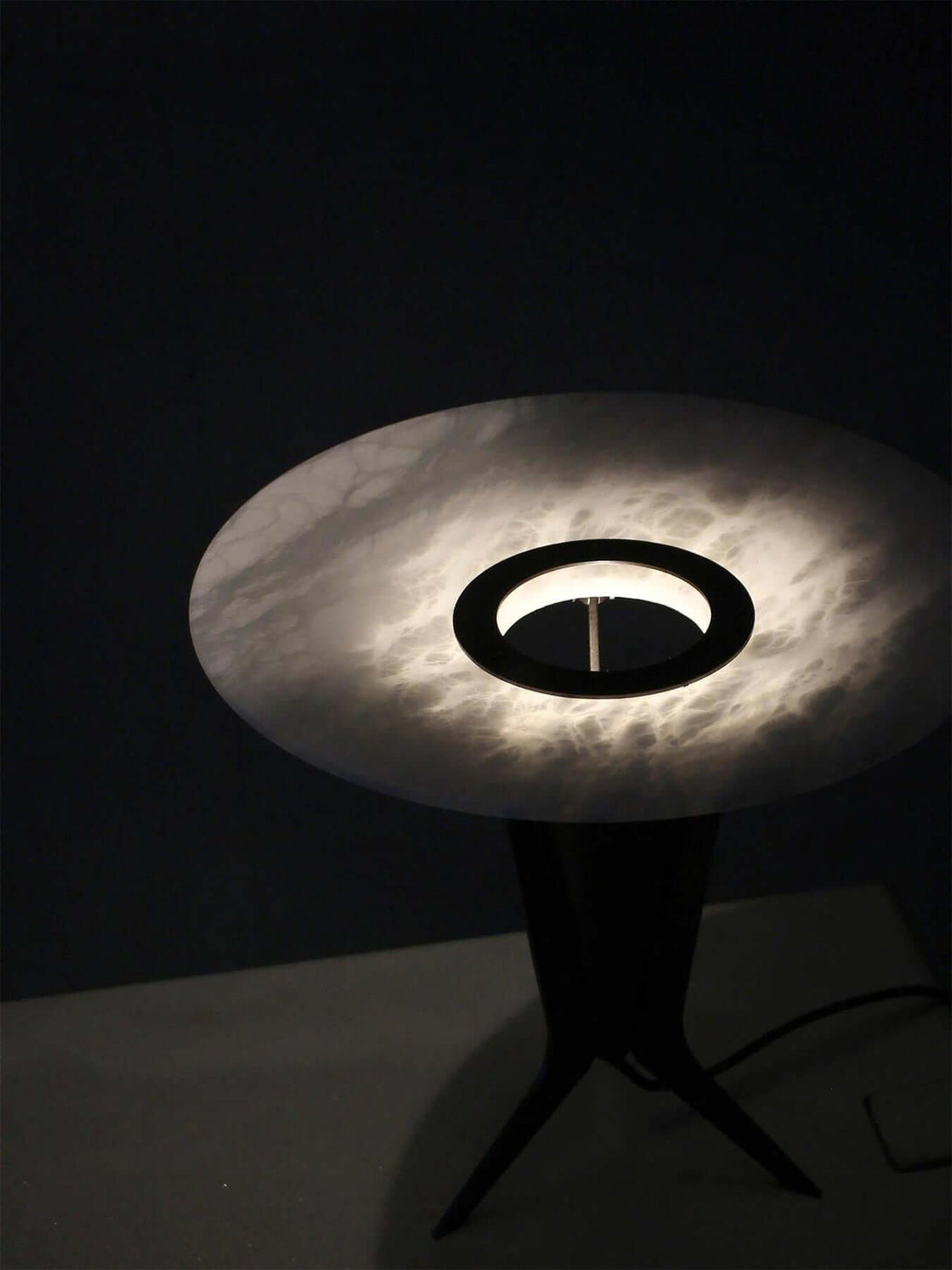 Fynlo Table Lamp – Alabaster Table Lamp Art Deco Style