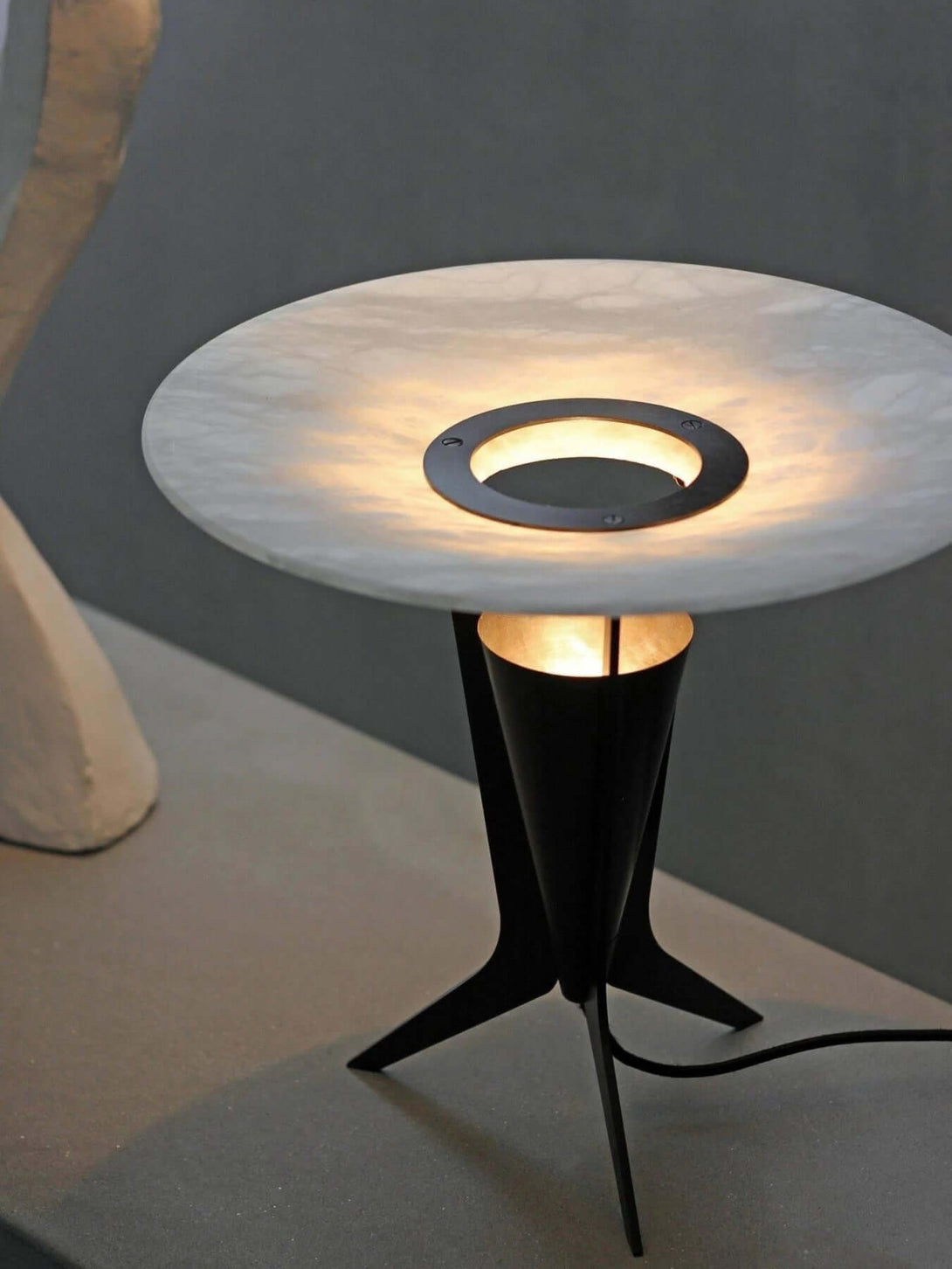 Fynlo Table Lamp – Alabaster Table Lamp Art Deco Style