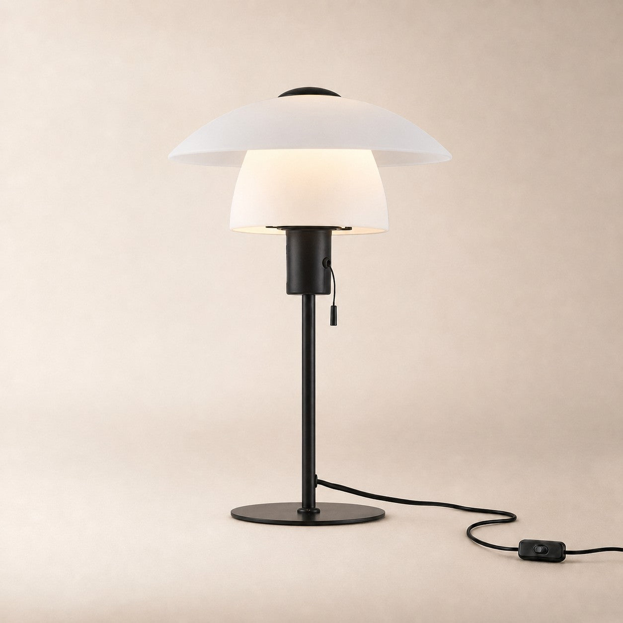 Lunera Table Lamp