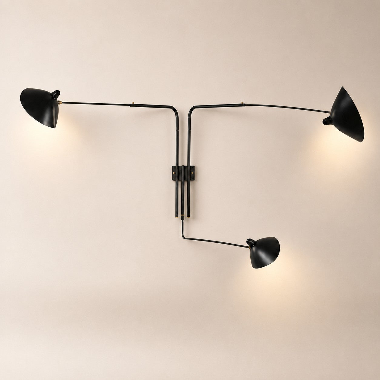 Lunira Wall Lamp – Articulating Wall Sconce for Living Room & Office | Rossolighting