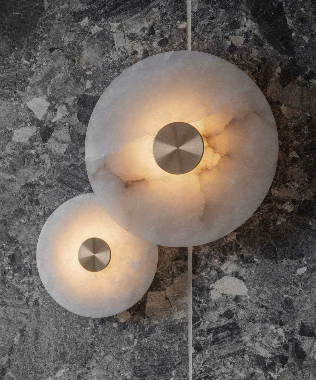 Lunvi Wall Sconce – Alabaster Sconce for Modern Spaces