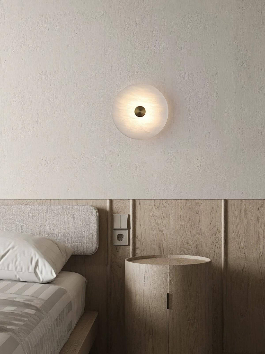 Lunvi Wall Sconce – Alabaster Sconce for Modern Spaces