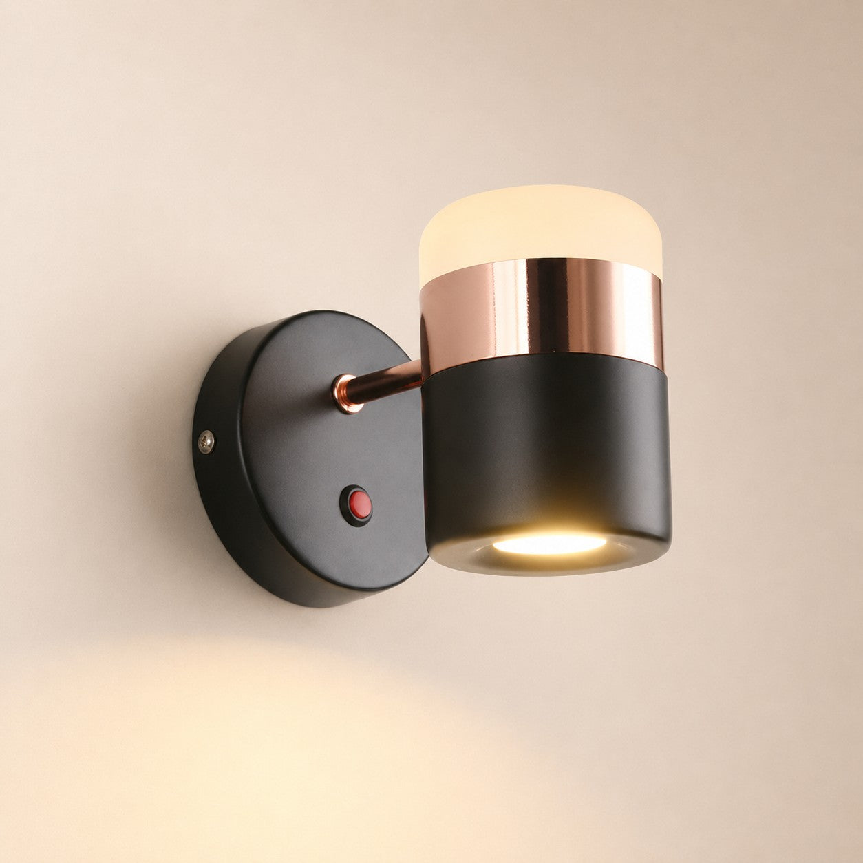 Morvex Wall Lamp