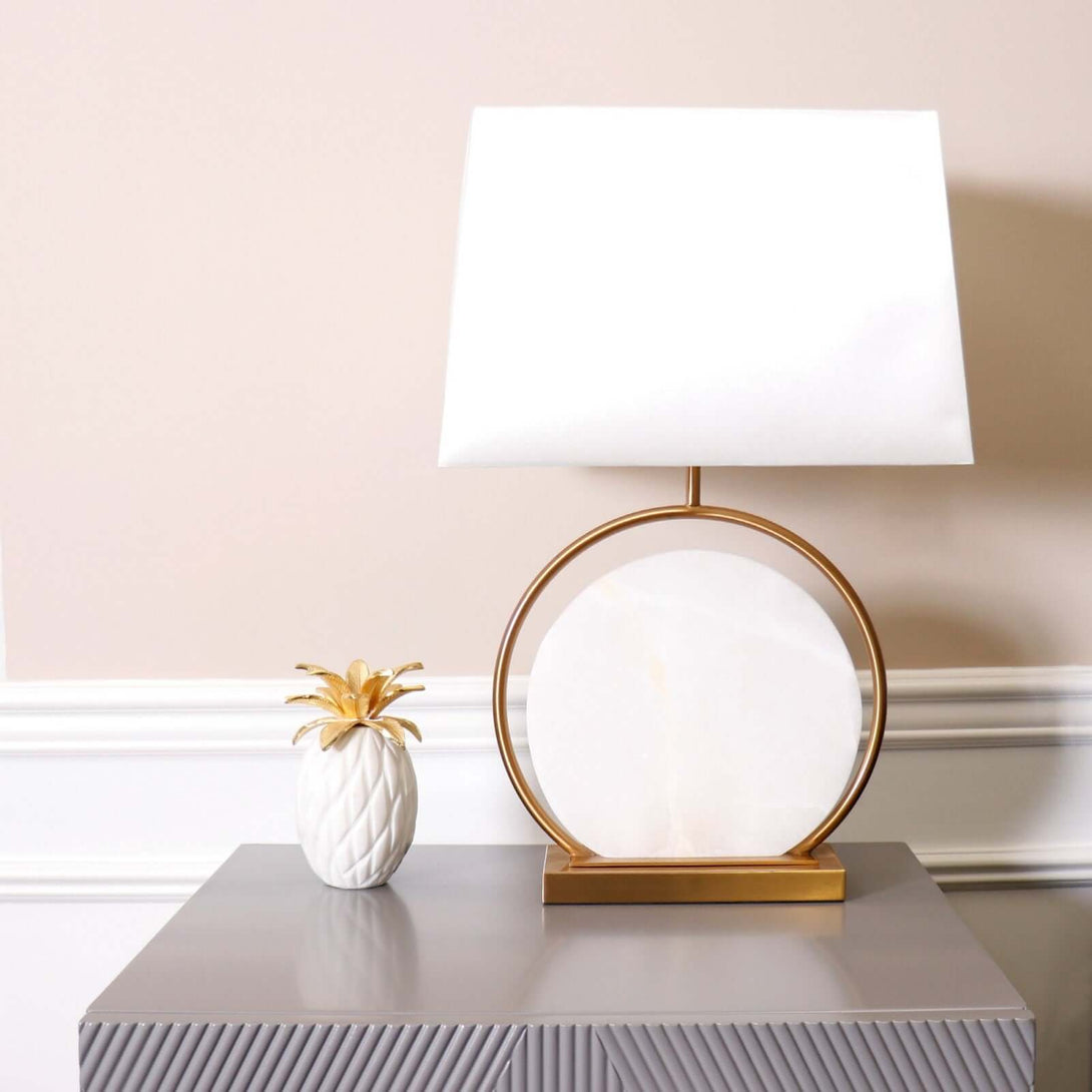 Omavi Alabaster Table Lamp – Unique Luxury Side Table Lamp