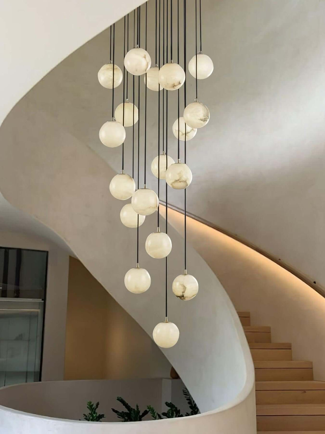 Oquven Chandelier – Alabaster Staircase Statement Light