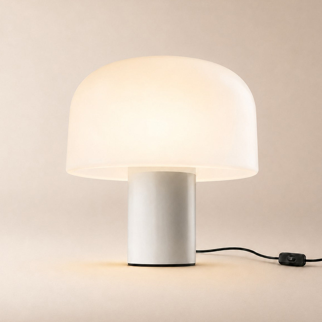 Qelvra Table Lamp