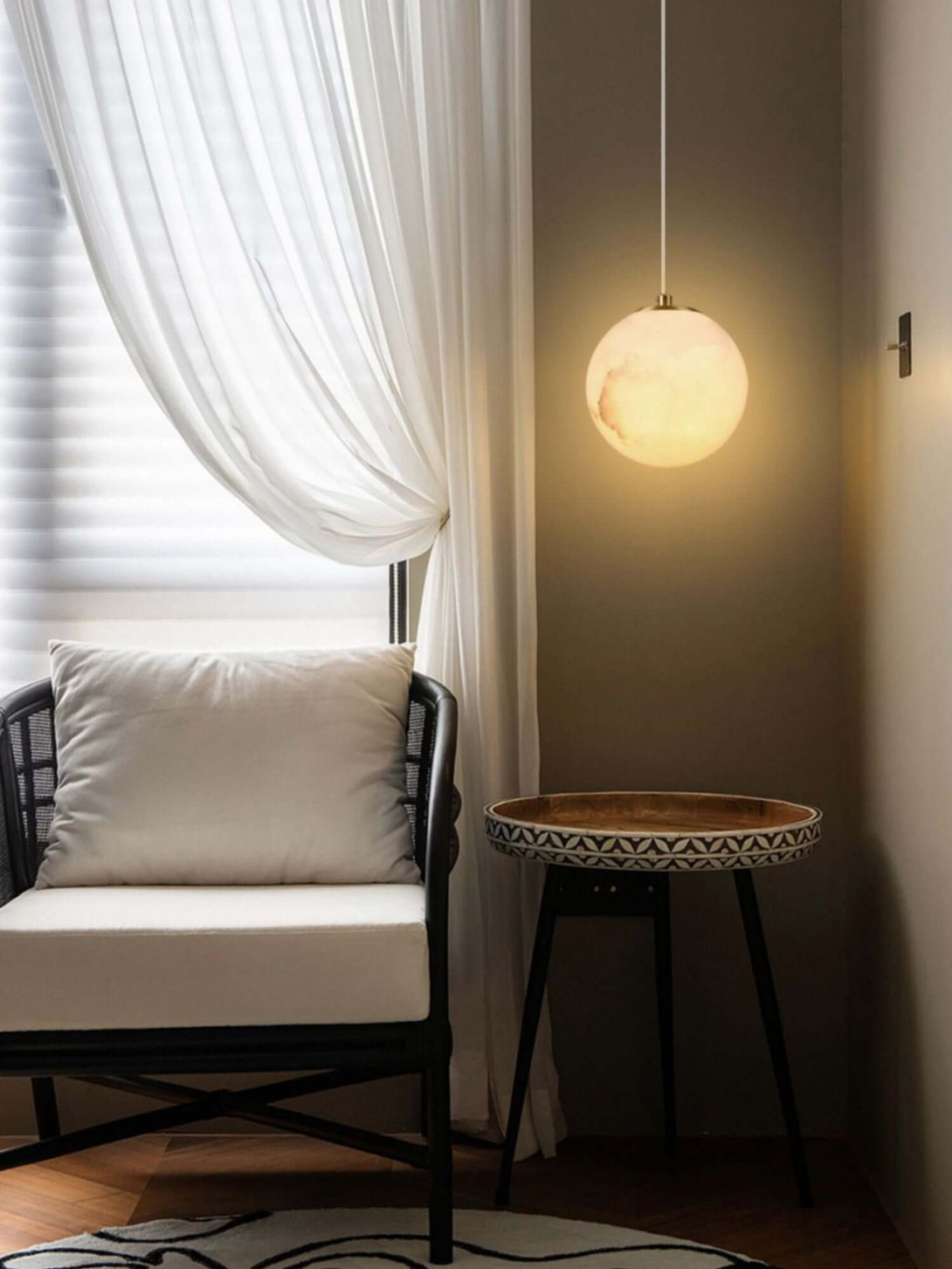 Qevol Pendant Light – Modern Hanging Pendant Lights for Bedroom