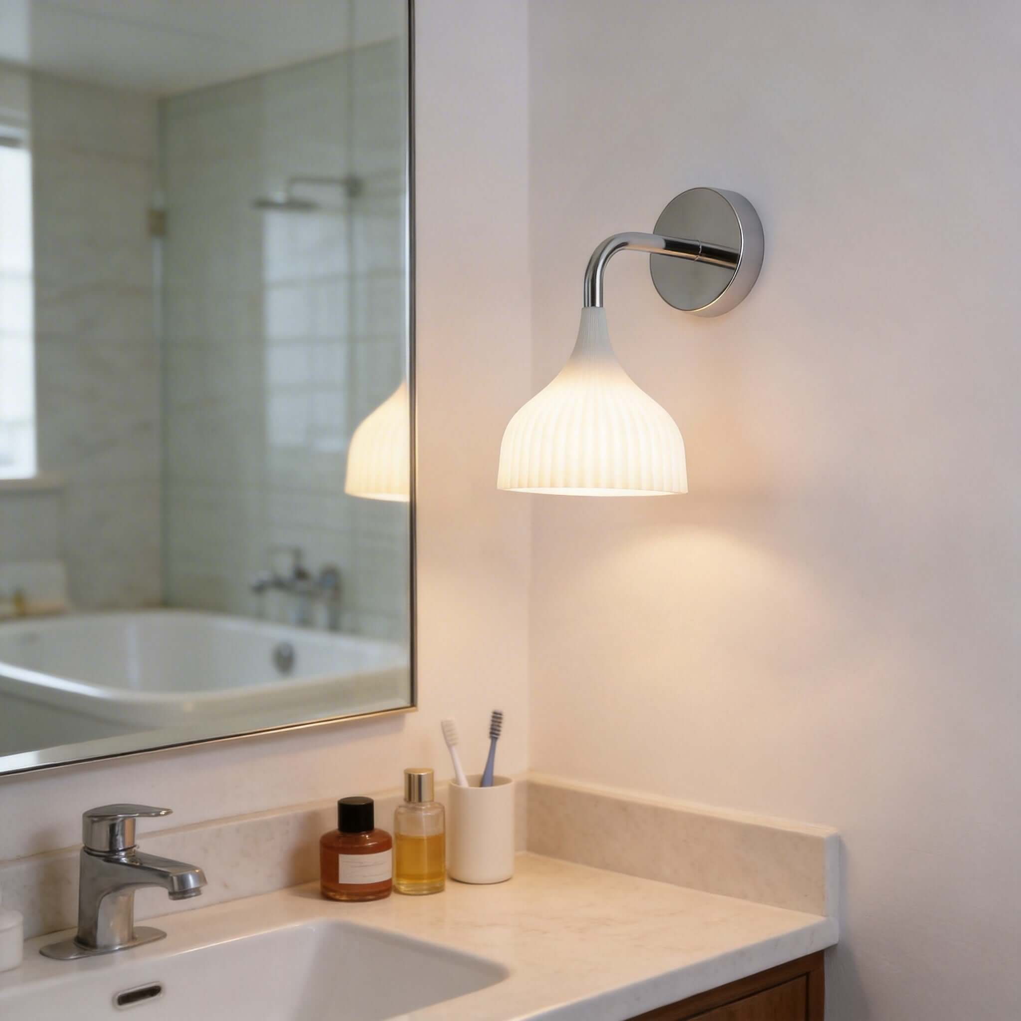 Qivra Wall Lamp – Modern Bathroom & Bedside Wall Sconces | Rossolighting