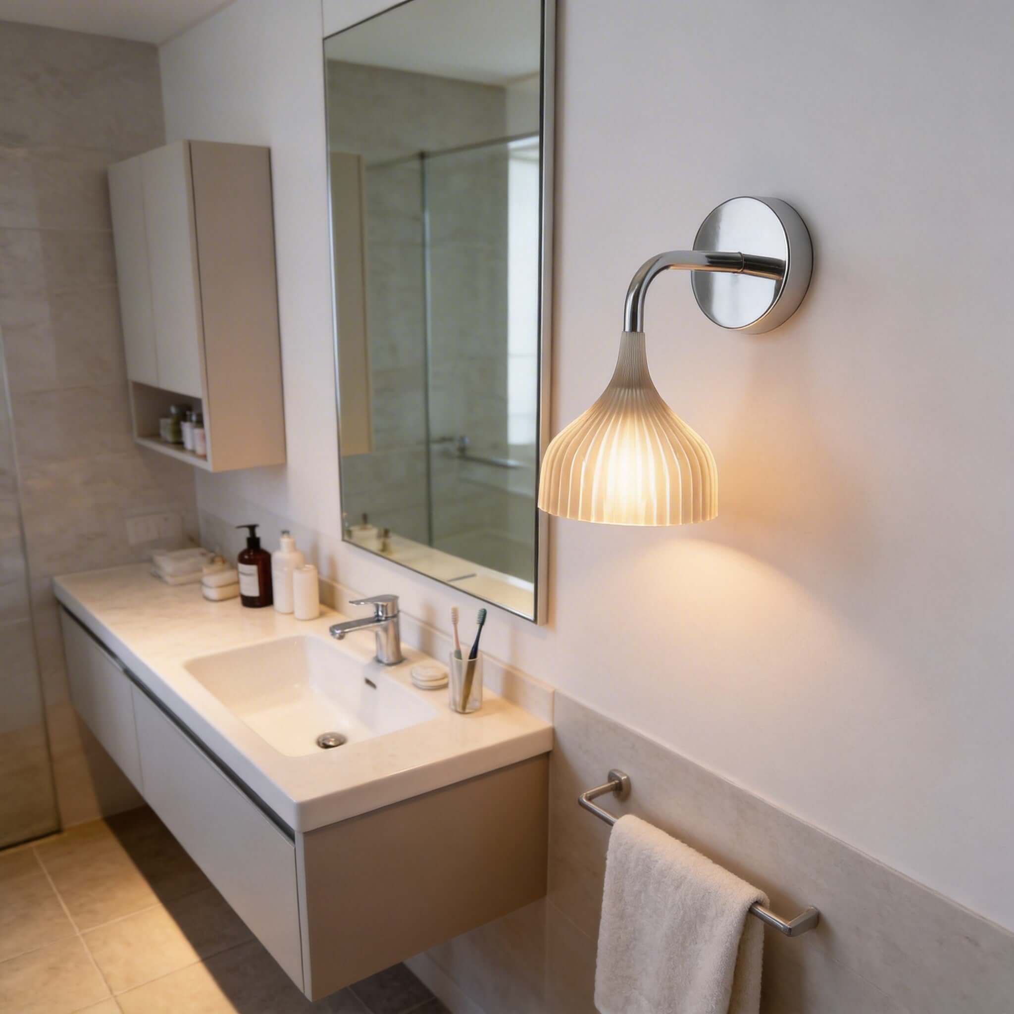 Qivra Wall Lamp – Modern Bathroom & Bedside Wall Sconces | Rossolighting