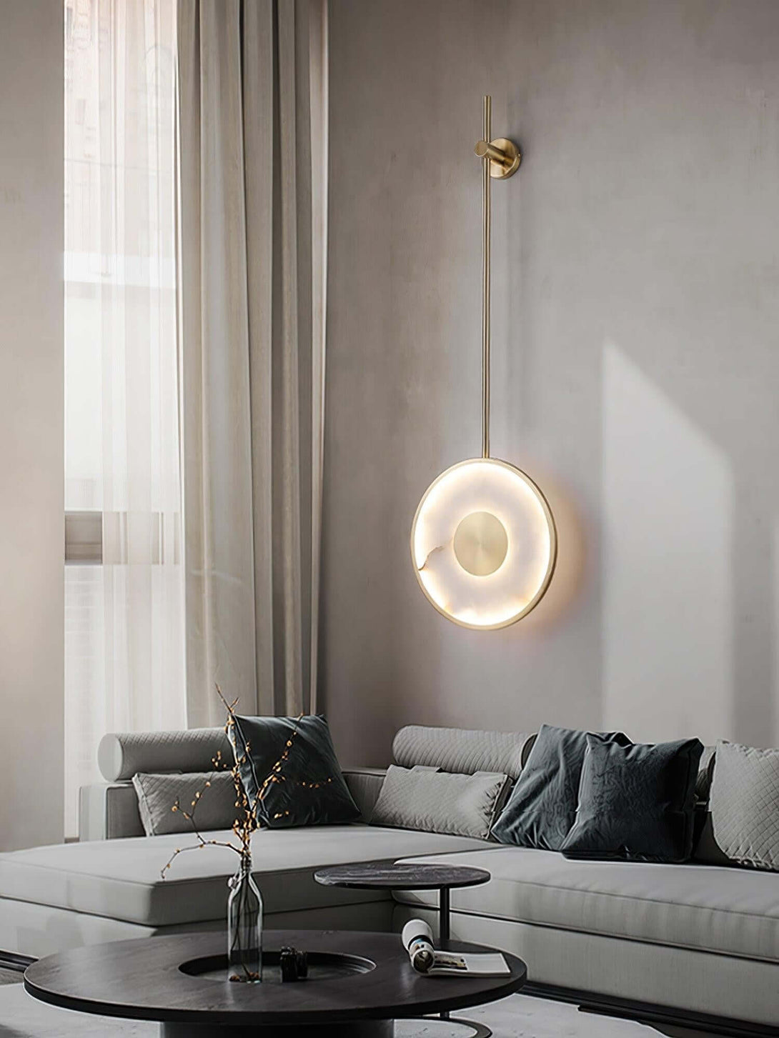Tirun Wall Sconce – Alabaster and Brass Wall Sconce
