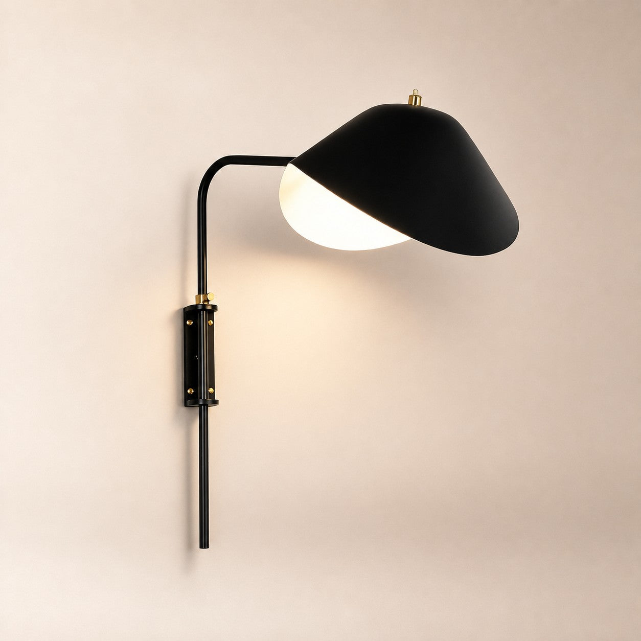 Tivaro Wall Lamp – Wall Mounted Reading Lights with Black Scope | Rossolighting