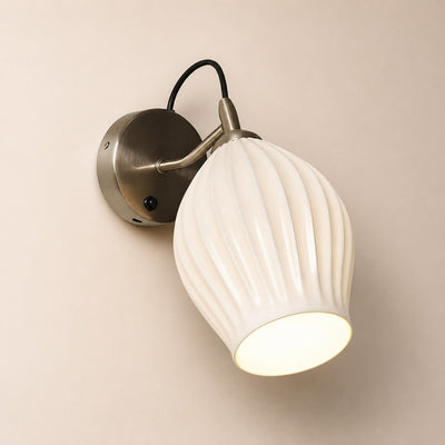 Zavira Wall Lamp