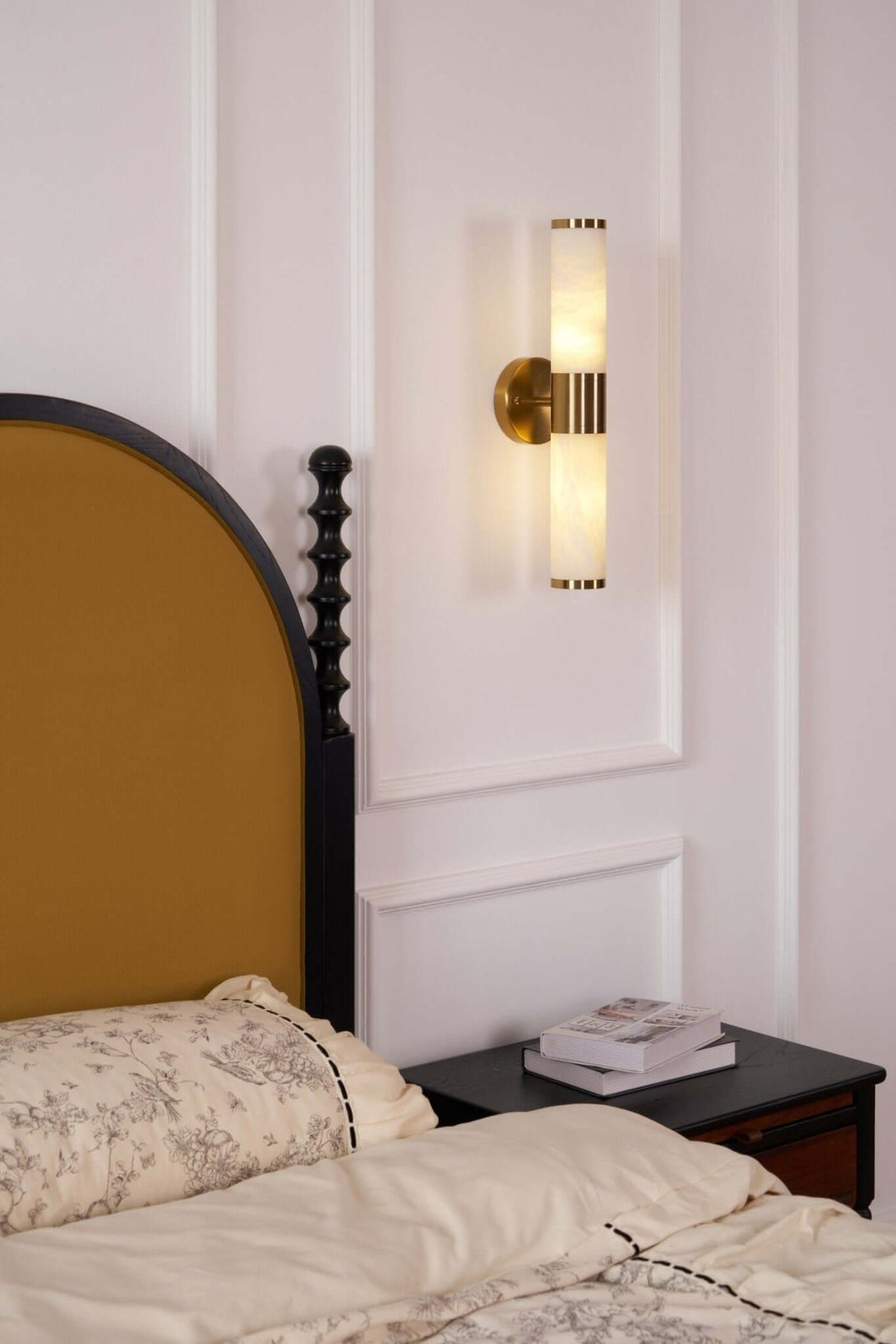 Zylet Wall Sconce – Alabaster Wall Sconce with Brass Finish