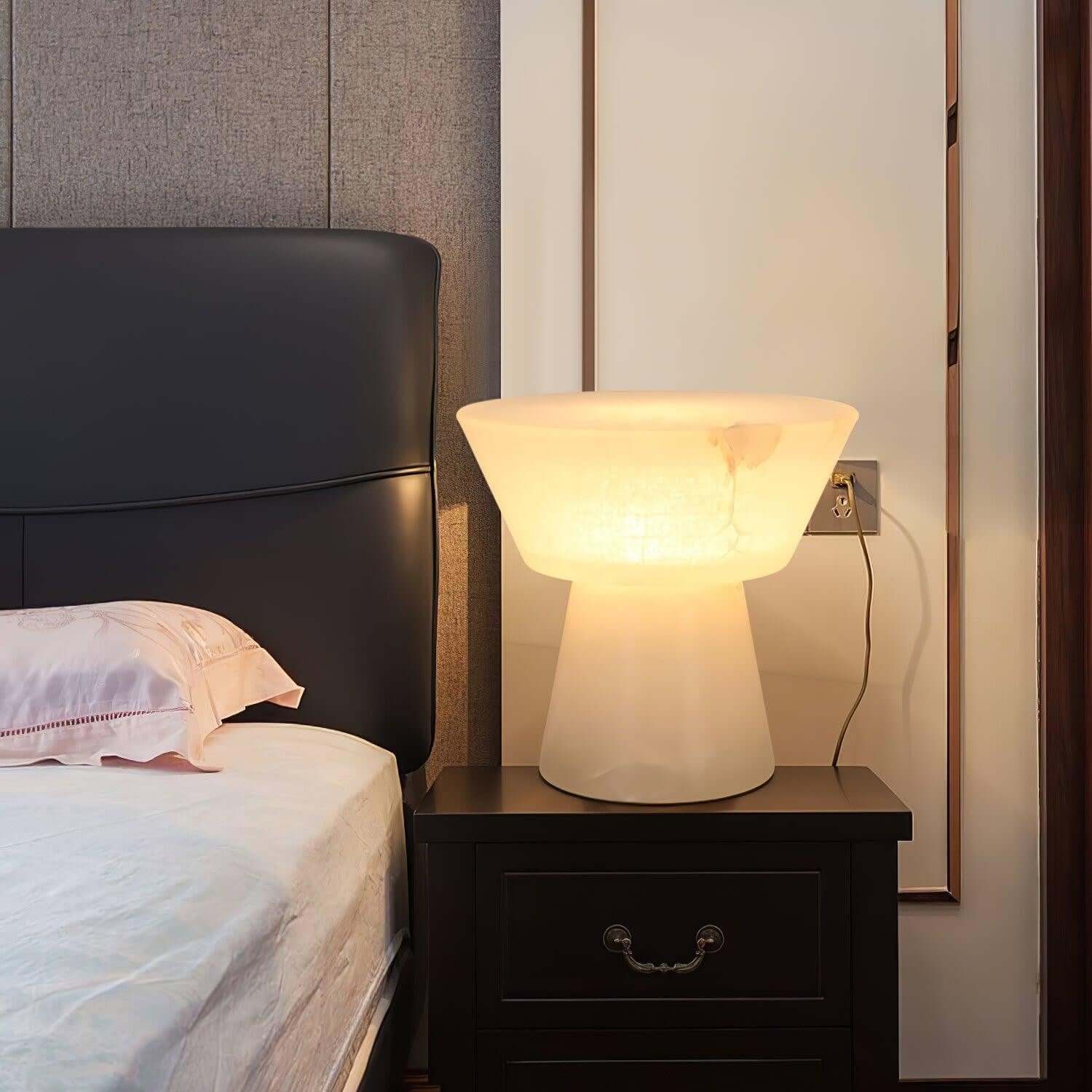 Beta Alabaster Table Lamp – Bedside Lamps for Bedrooms