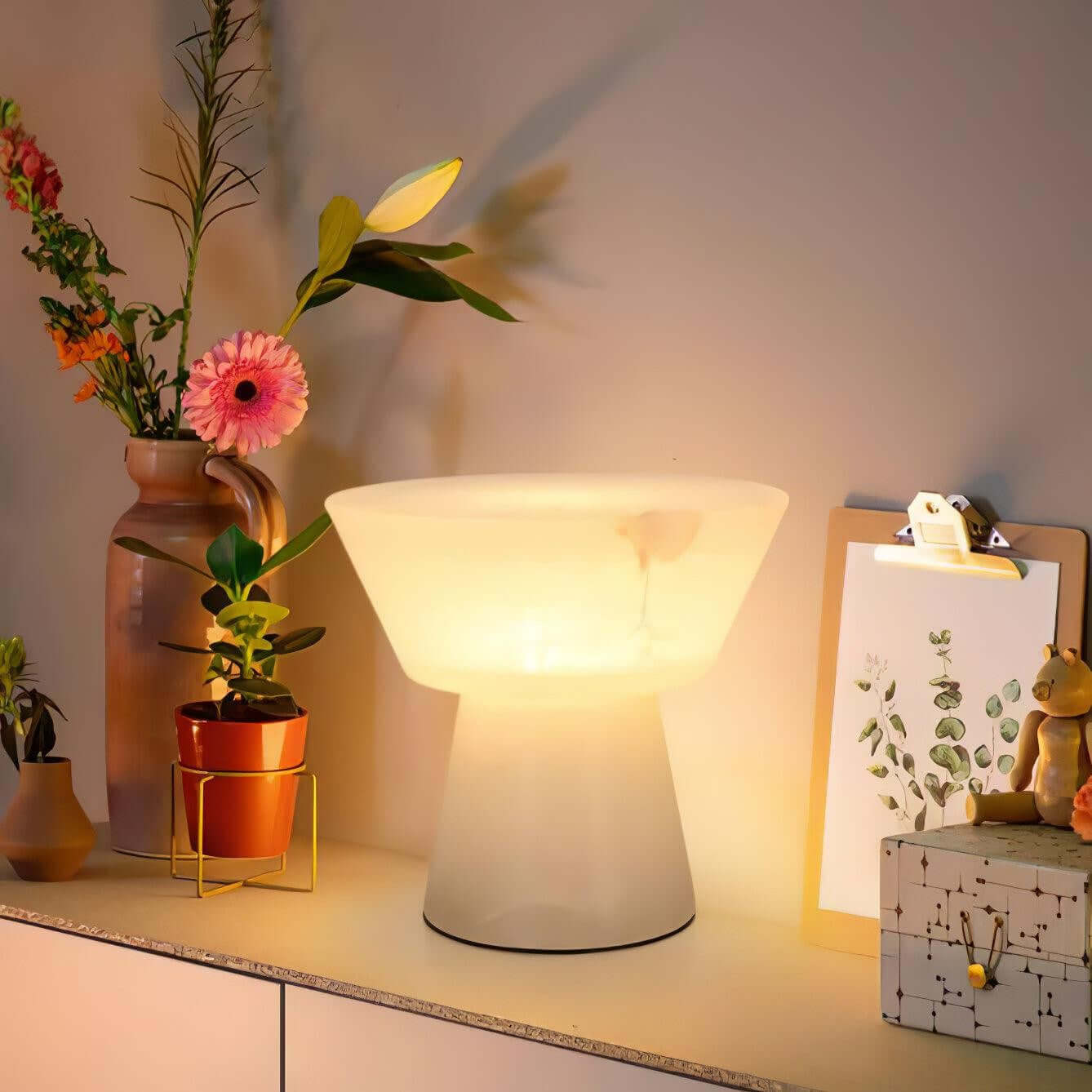 Beta Alabaster Table Lamp – Bedside Lamps for Bedrooms