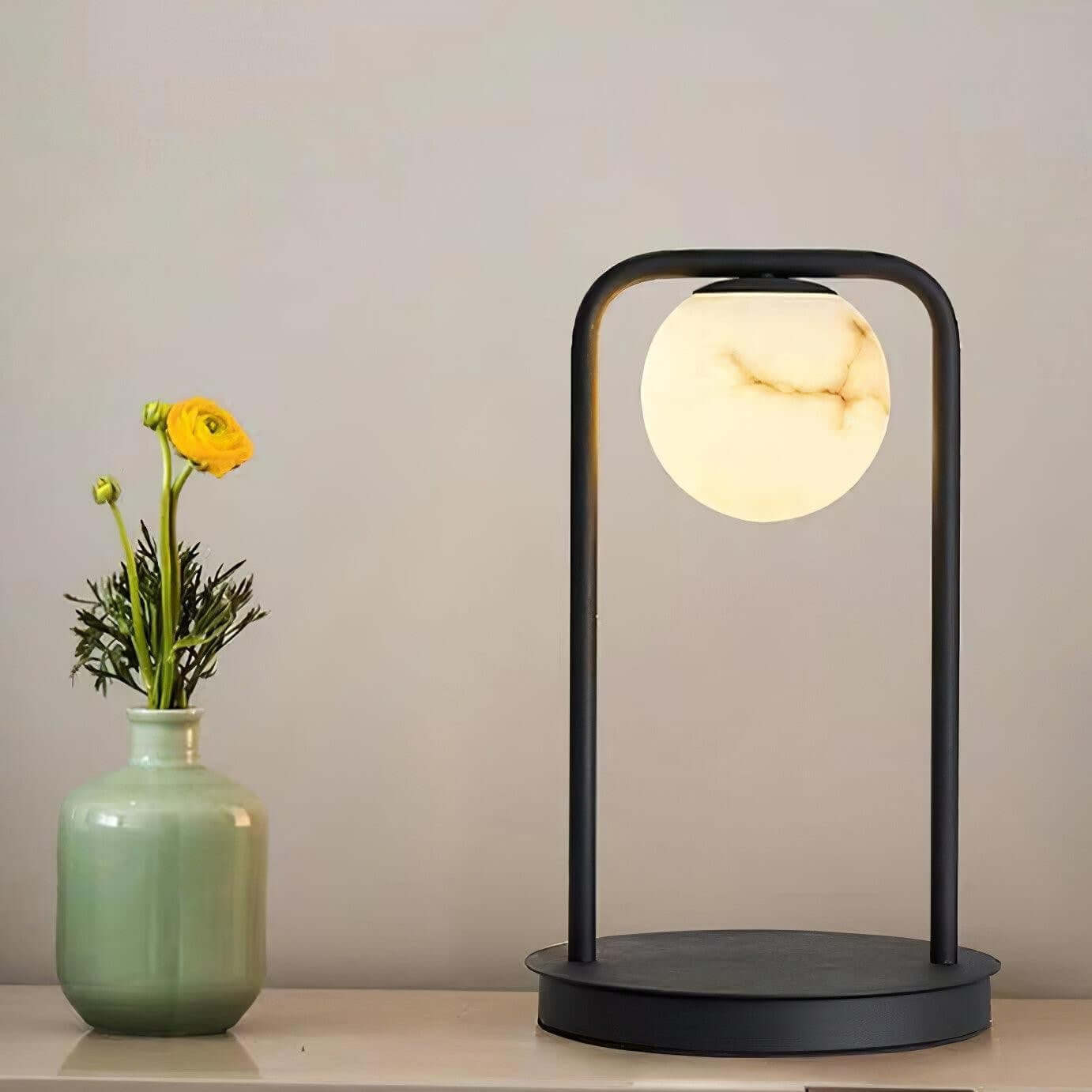 Zavro Table Lamp – Minimalist Alabaster Table Lamp Design