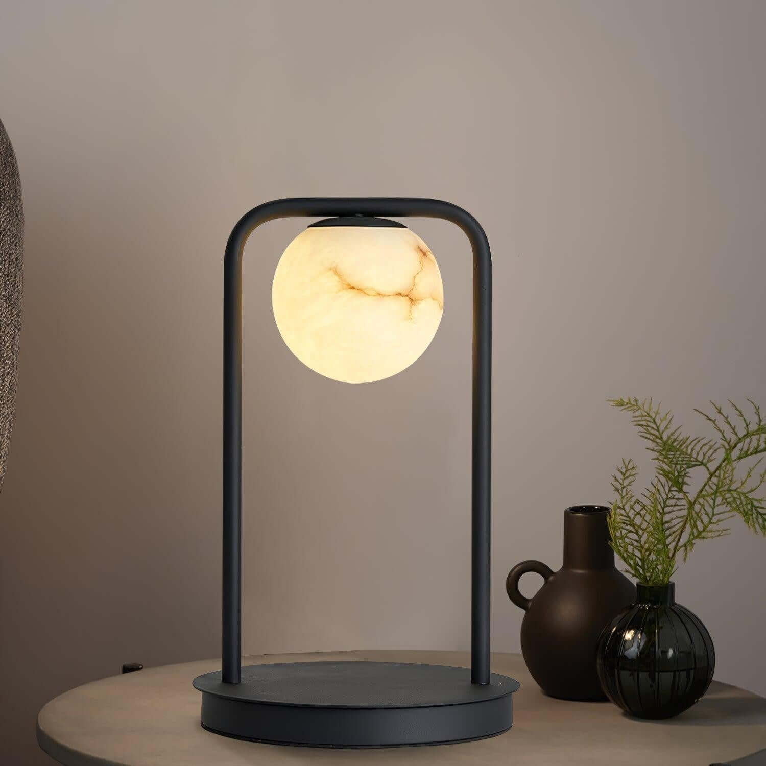 Zavro Table Lamp – Minimalist Alabaster Table Lamp Design